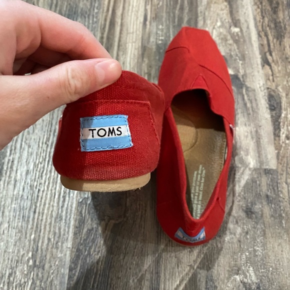 Toms Shoes - TOMS (women’s size 8.5)